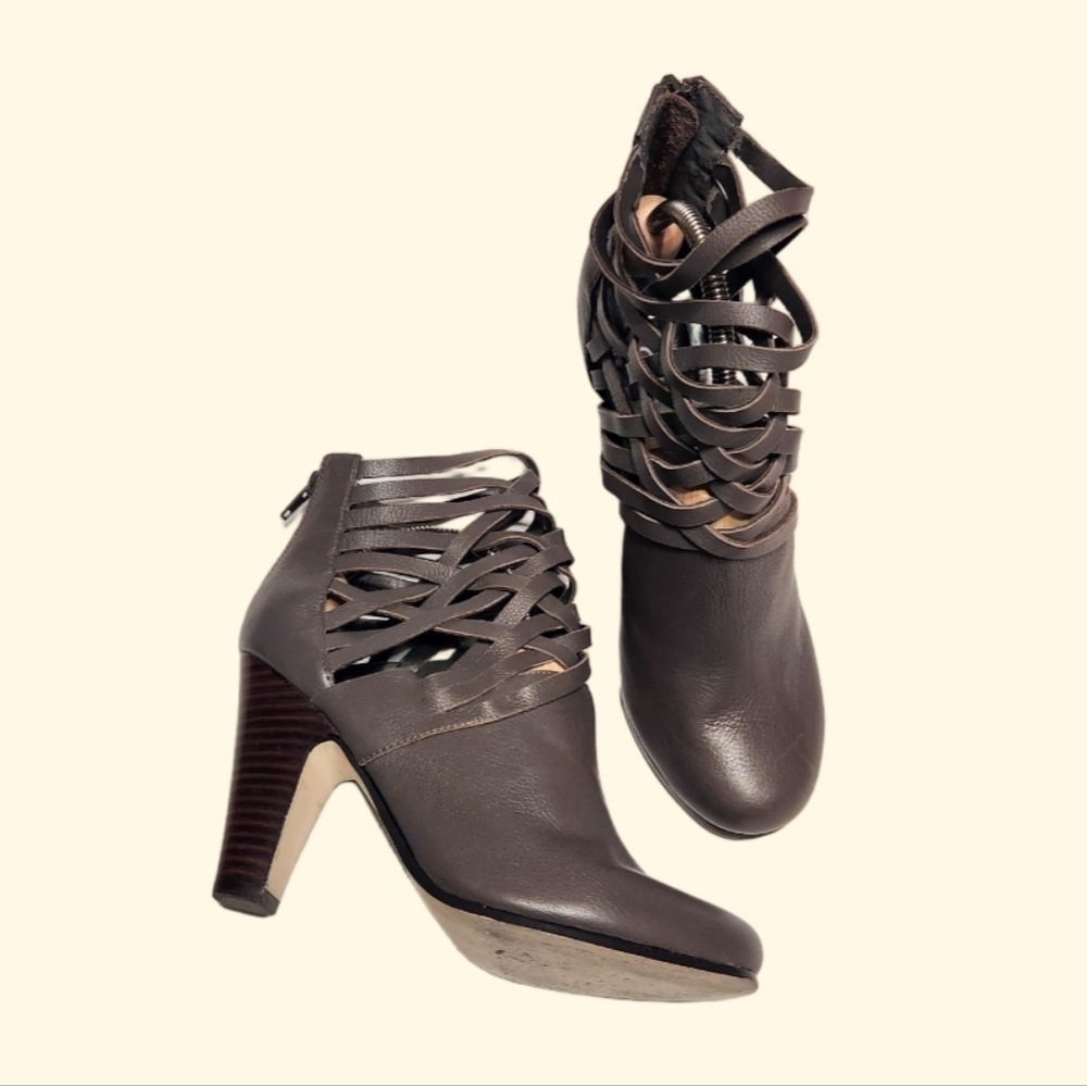 Dolce Vita Grey Strappy Weave Ankle Booties Size 8